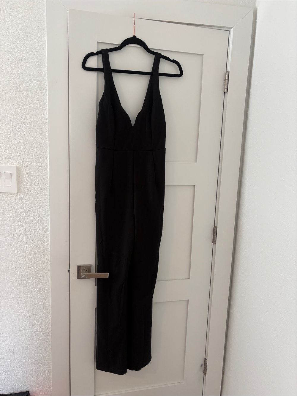 Lulu's Black V-Neck Sleeveless Jumpsuit